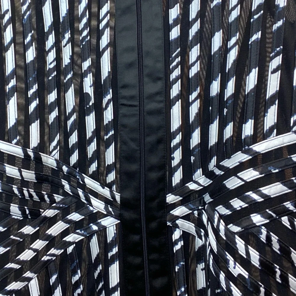 Chicos Zip Up Jacket Black/Navy Print with Mesh Stripe Inserts Size S or 4/6 - Picture 5 of 7